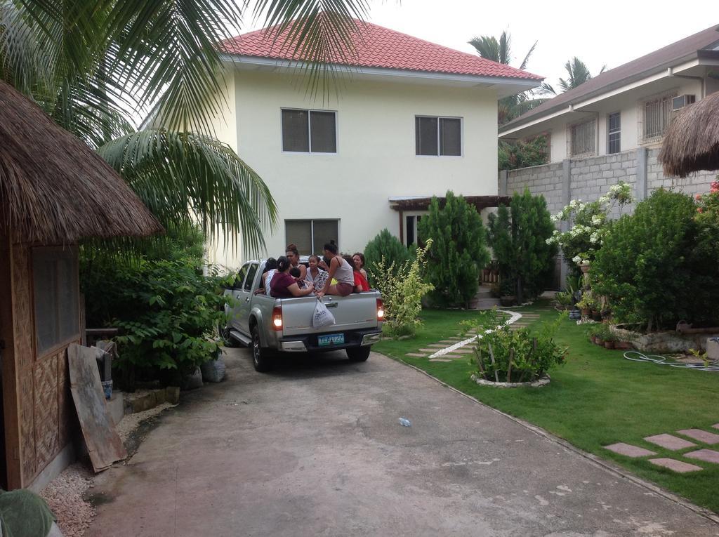 Oslob Garden Stay Beach Resort ภายนอก รูปภาพ