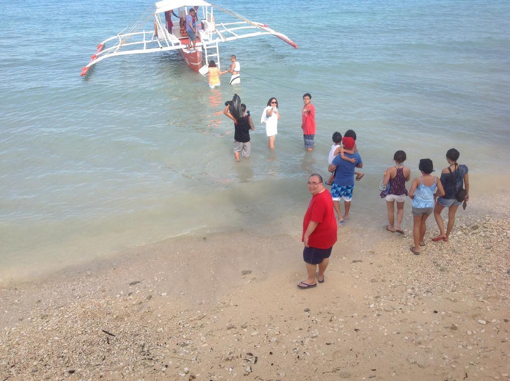 Oslob Garden Stay Beach Resort ภายนอก รูปภาพ